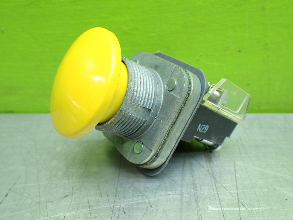 Allen-bradley Yellow Mushroom Head Push Button. Type 4,13 - 800t-d9d2