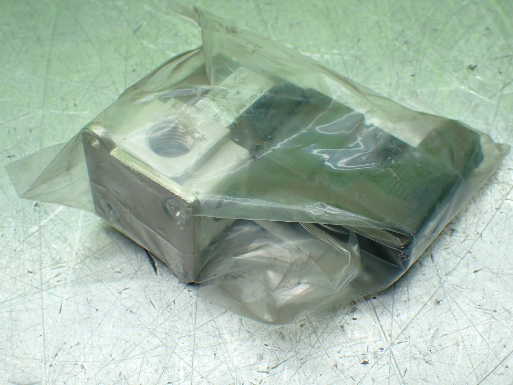 Smc Pneumatic Solenoid Vavles Lot Of 2