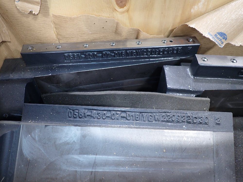 Engel Hardware