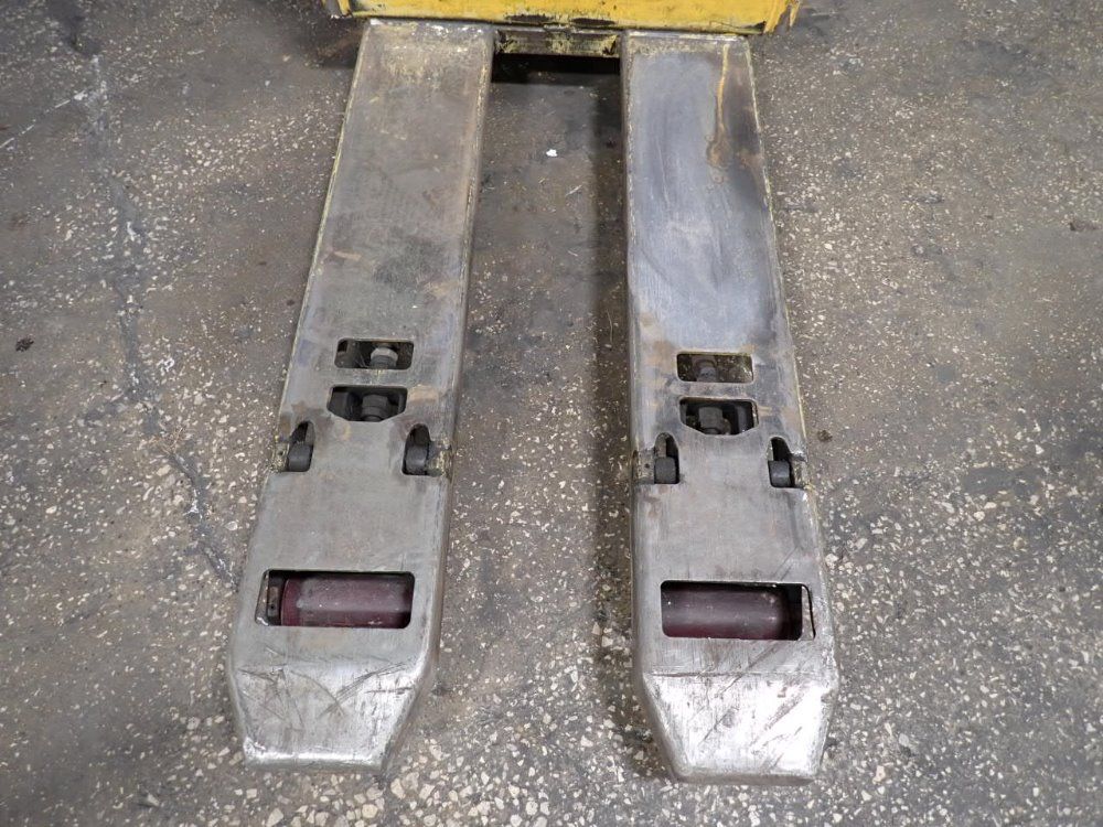 Yale Electric Pallet Jack