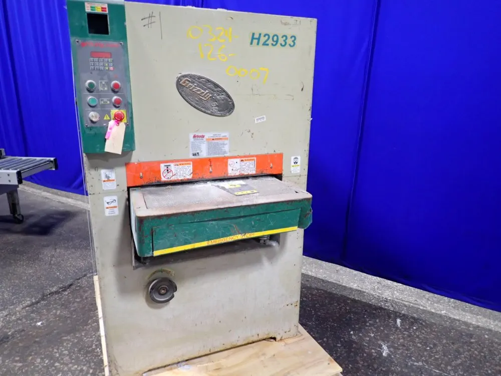 Grizzly Industrial 2008 Grizzly H2933 Belt Sander