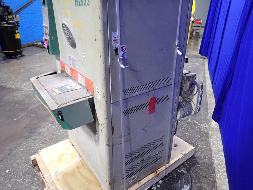 Grizzly Industrial 2008 Grizzly H2933 Belt Sander