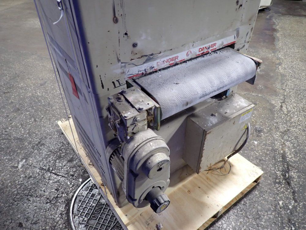 Grizzly Industrial 2008 Grizzly H2933 Belt Sander