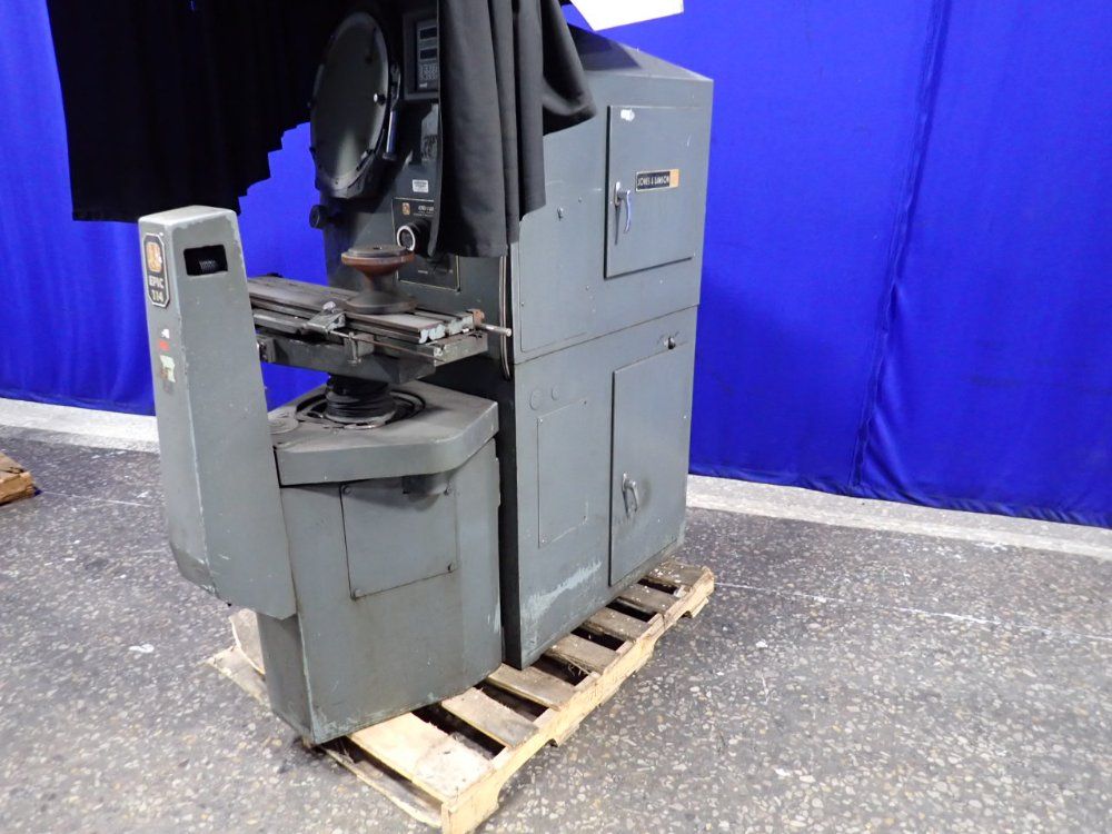 Jones  Lamson  Textron Jones  Lamson  Textron Epic 114 Optical Comparator