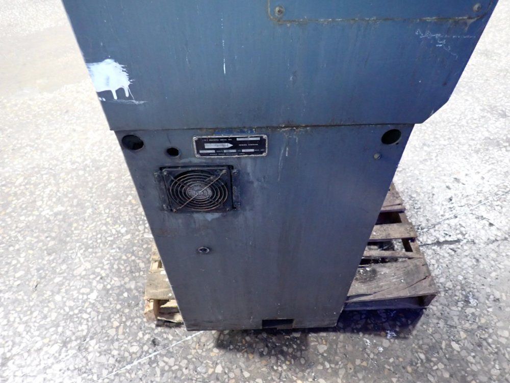 Jones  Lamson  Textron Jones  Lamson  Textron Epic 114 Optical Comparator