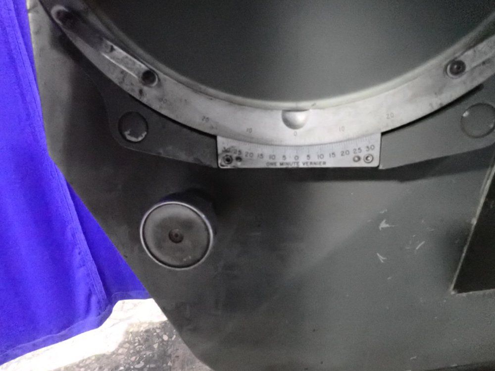 Jones  Lamson  Textron Jones  Lamson  Textron Epic 114 Optical Comparator