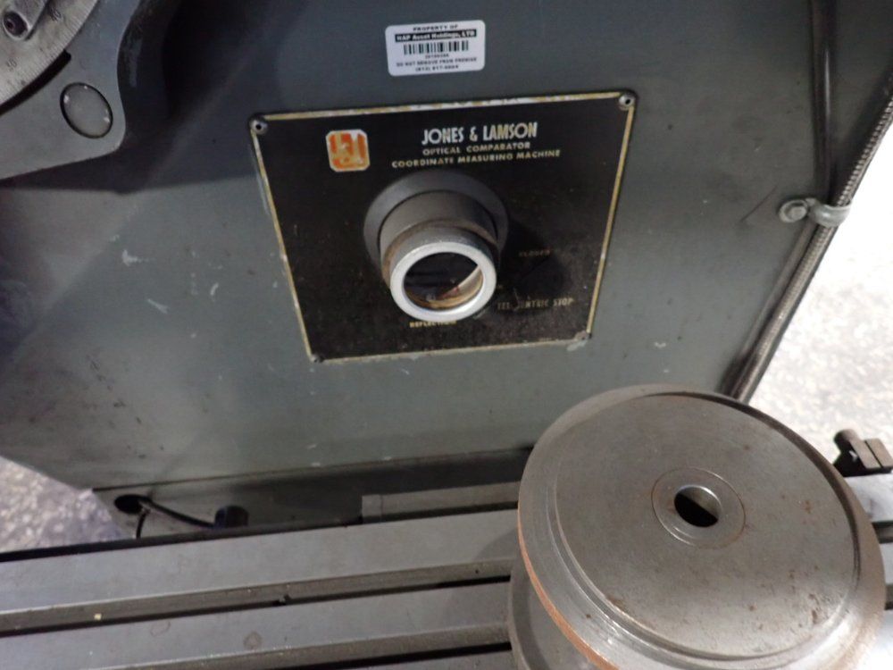 Jones  Lamson  Textron Jones  Lamson  Textron Epic 114 Optical Comparator