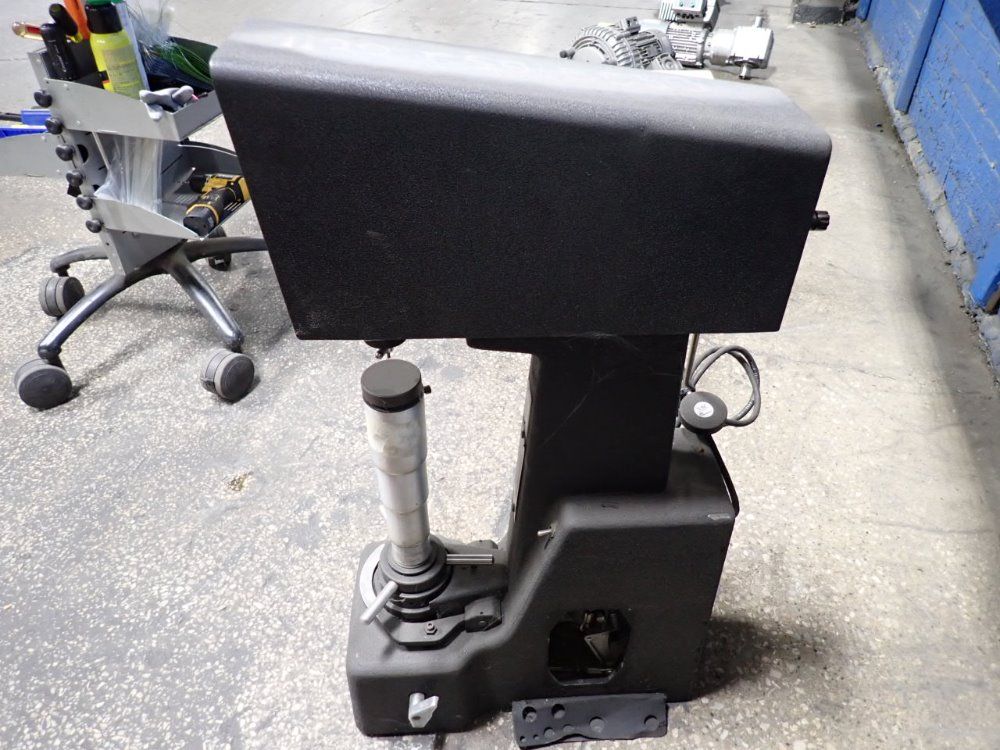 Rockwell Hardness Tester