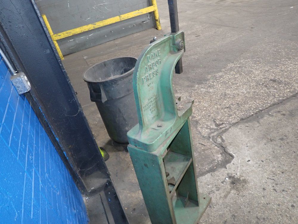 Dake 7" Throat Arbor Press - 1