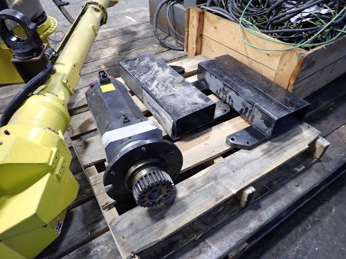 Fanuc  2007 Fanuc M710ic20l Robot System