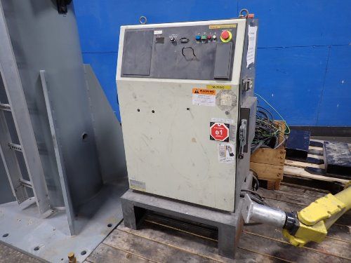 Fanuc  2007 Fanuc M710ic20l Robot System