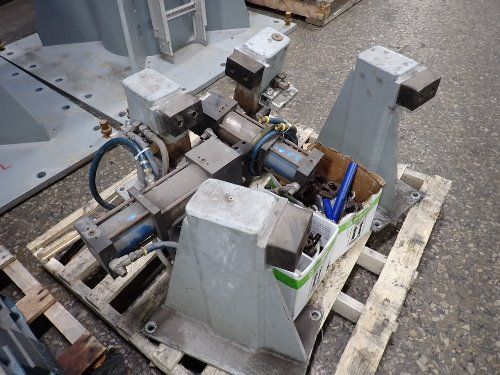 Fanuc  2007 Fanuc M710ic20l Robot System