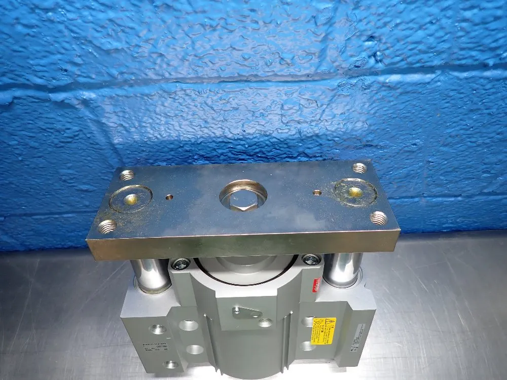 Smc Pneumatic Cylinder - Mlgpm100-50-b-m9bwl