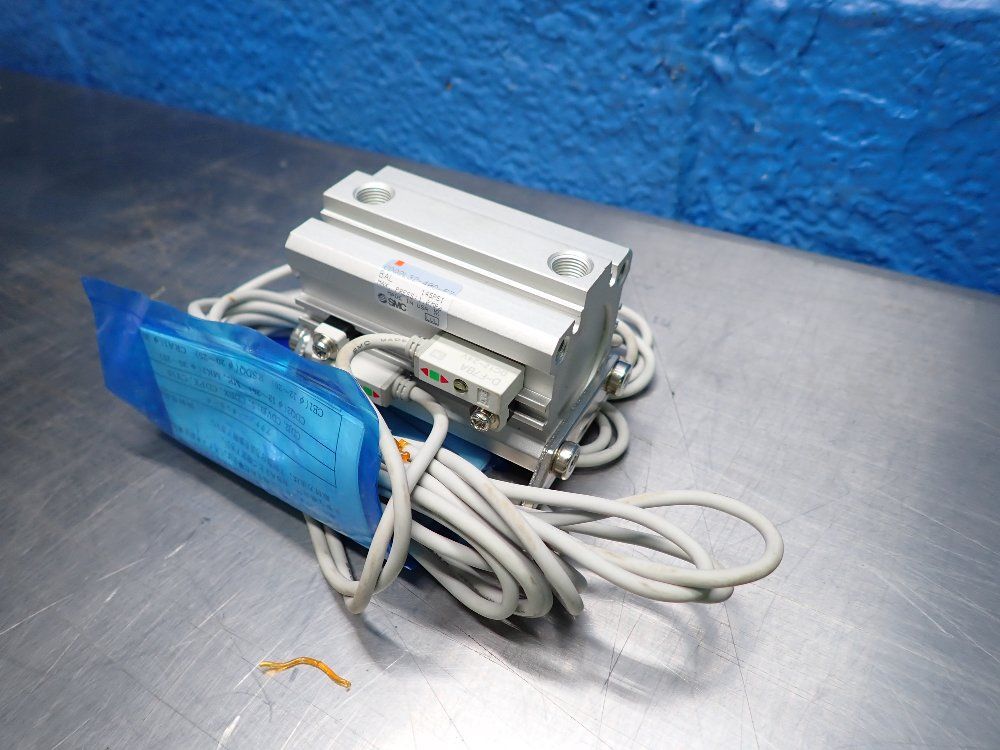 Smc Pneumatic Cylinder - Cdq2l32-40d-f7bal
