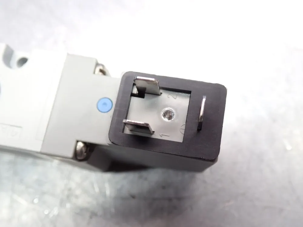 Smc Pneumatics Solenoid Valve - Vf5420-5dz1-02