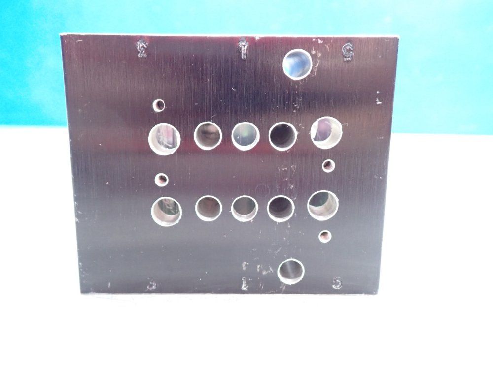 Mac Valve Pneumatic Manifold 18 In