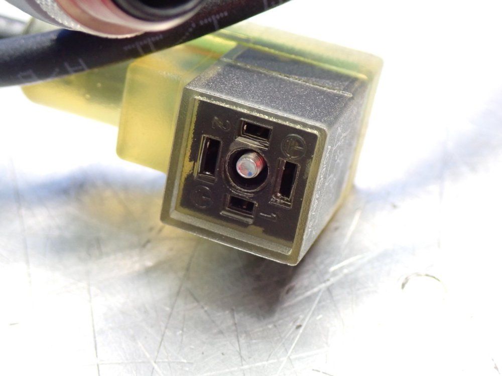 Lutze Connection Cable - E09060190