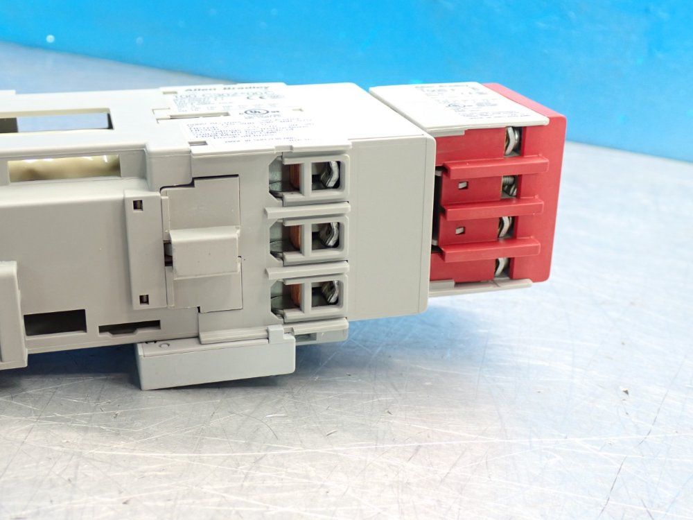 Allen Bradley Safety Contactor - 100s-c30dj23c
