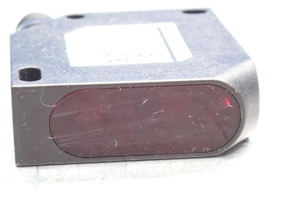 Balluff Block Style Optical Sensor - Bos-26k-na-1hc-s4-c