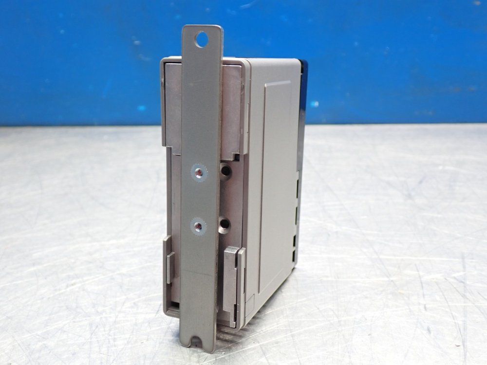 Iai Pneumatic Controller - Pcon-c-42pi-np-2-0-abu