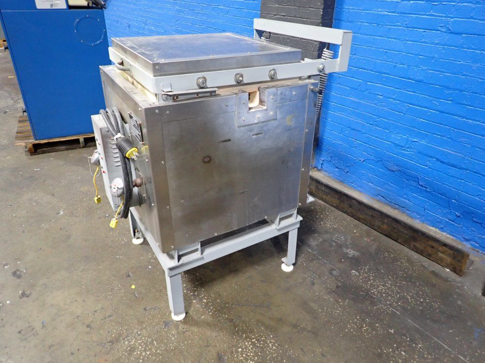 18" X 18" X 18" Kiln