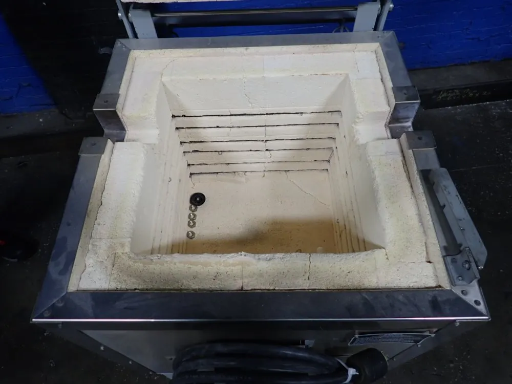 18" X 18" X 18" Kiln