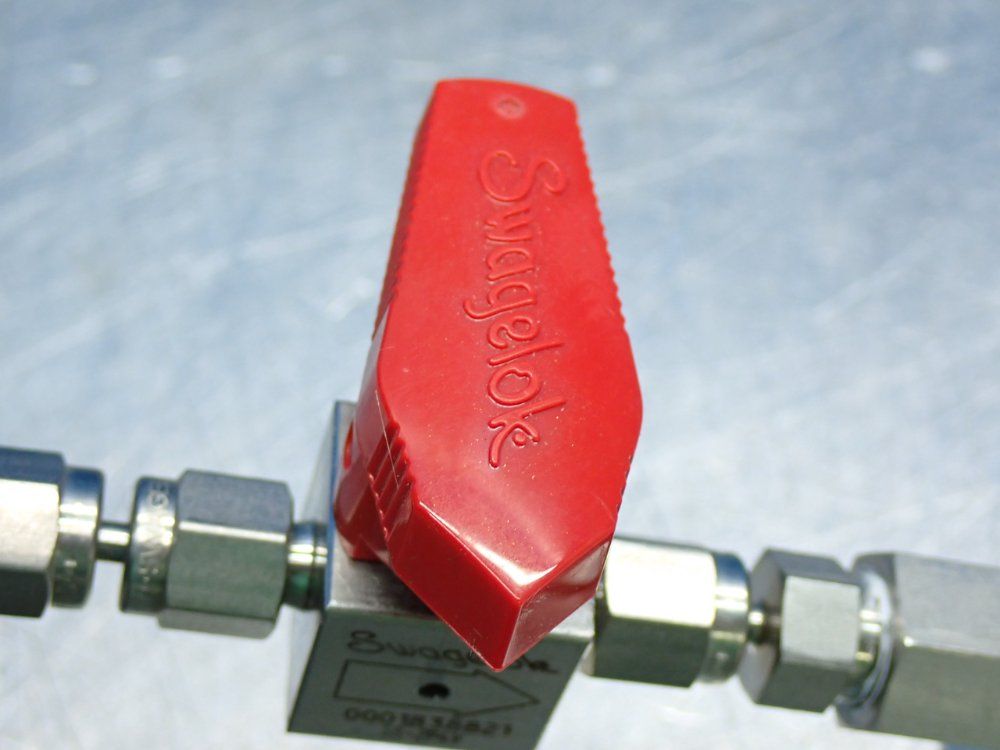 Swagelok Valve Assembly - Ss-2p4v