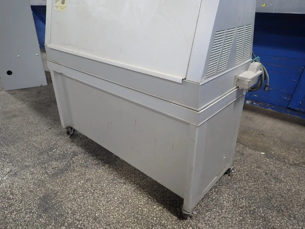 Quv Accelerated Weathering Tester - Quv/ba5ic