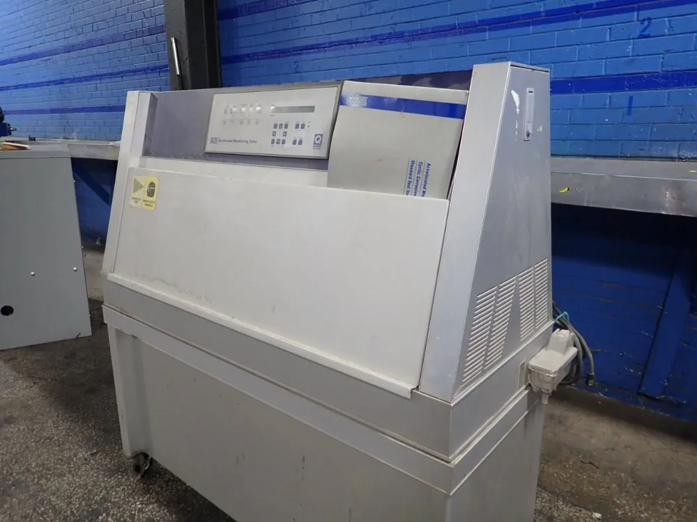 Quv Accelerated Weathering Tester - Quv/ba5ic
