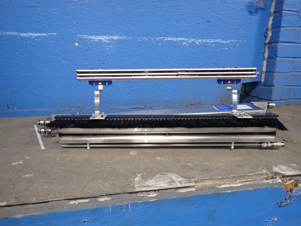 Simco Ion 24" Neutro-vac Web Cleaning System