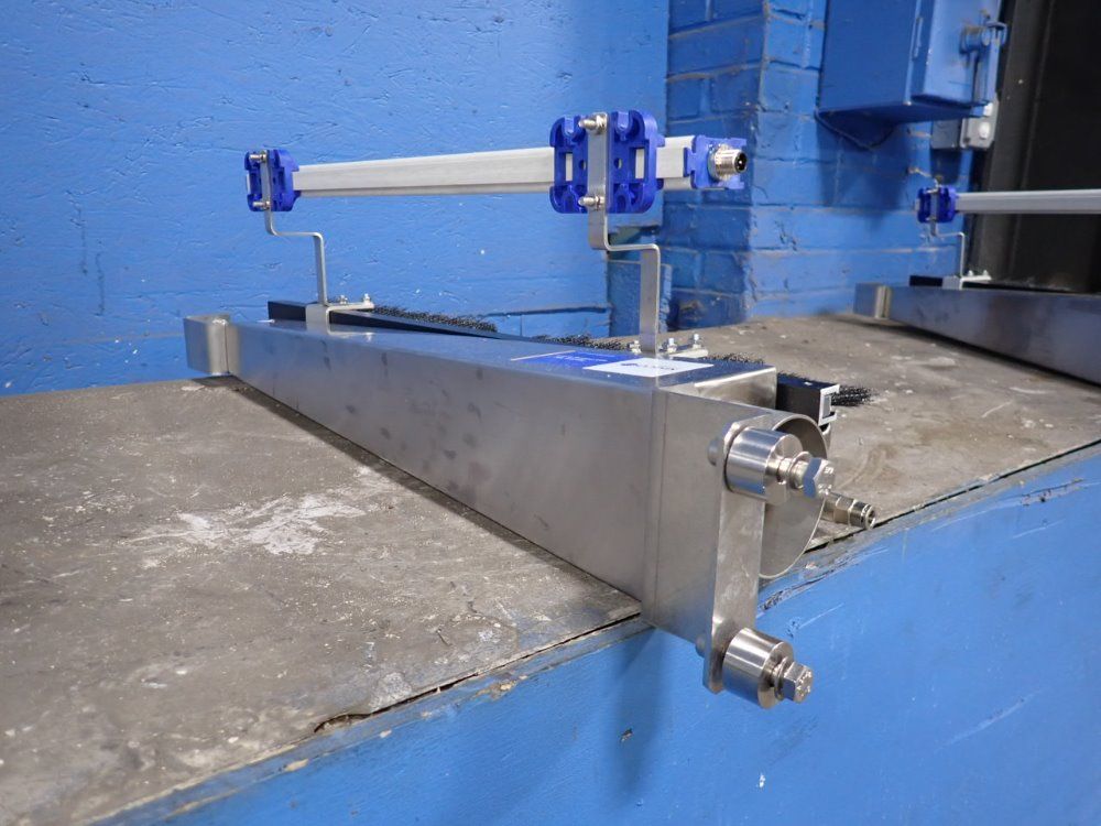 Simco Ion 24" Neutro-vac Web Cleaning System