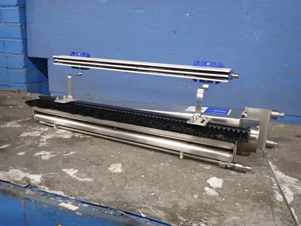 Simco Ion 24" Neutro-vac Web Cleaning System