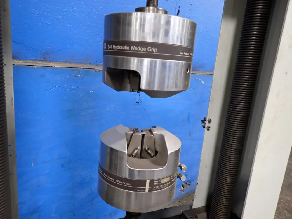 Satec Systems Tensile Tester - 5500 Ret United60k