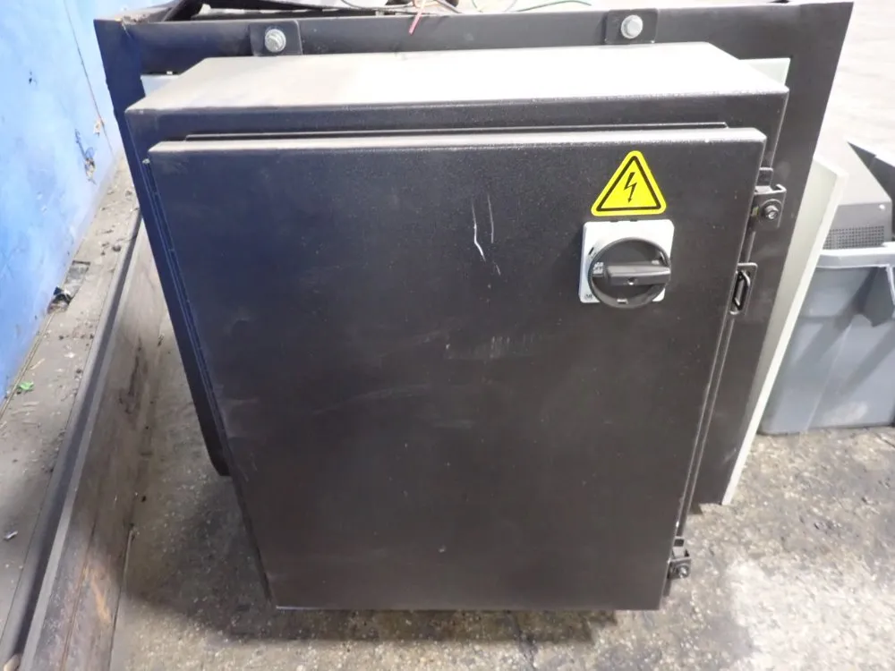 Satec Systems Tensile Tester - 5500 Ret United60k