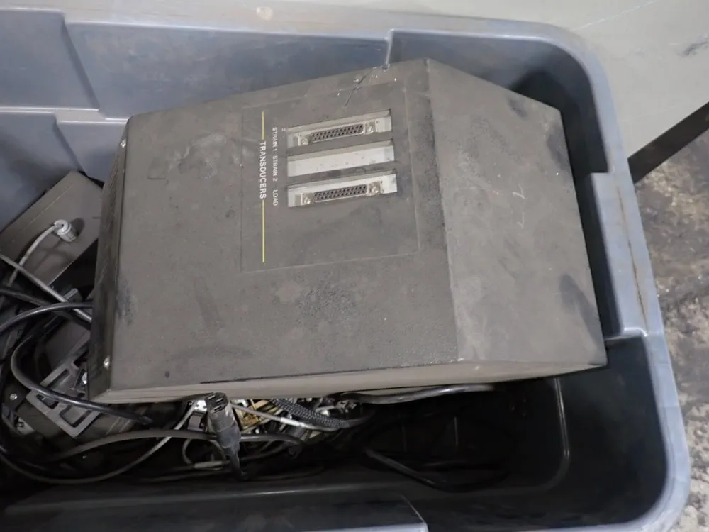 Satec Systems Tensile Tester - 5500 Ret United60k