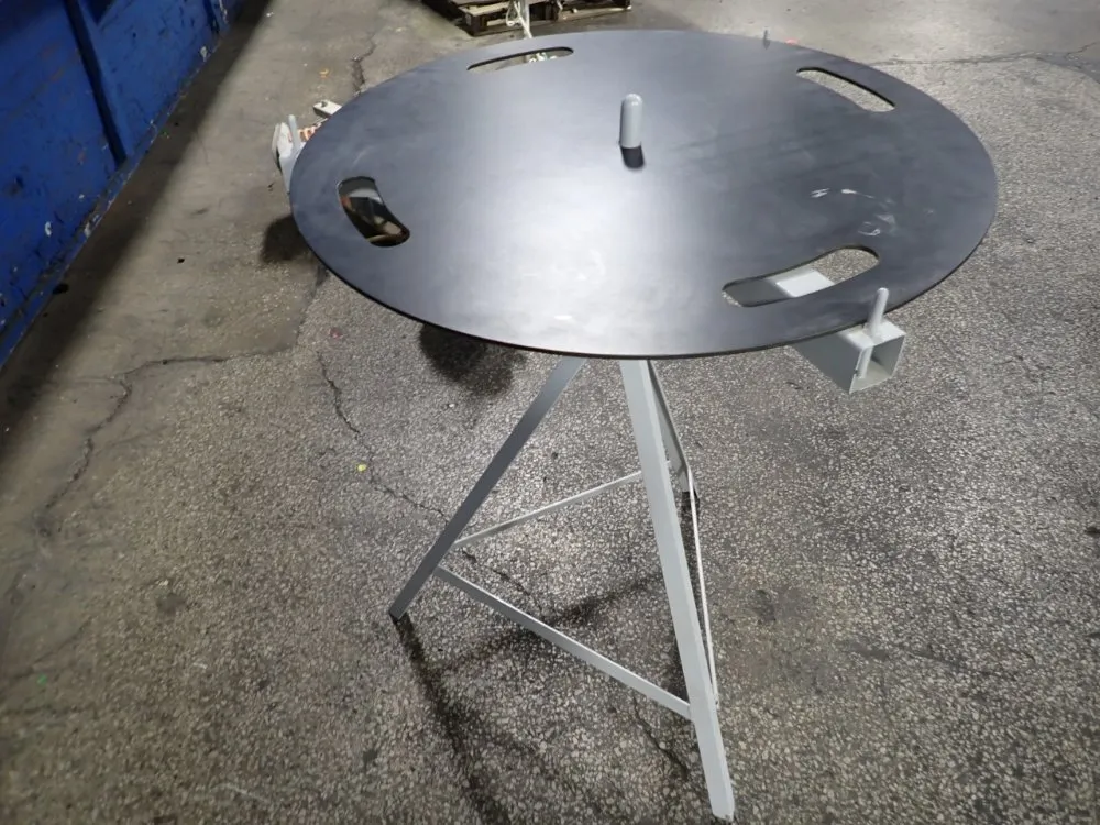 32" Rotary Stand