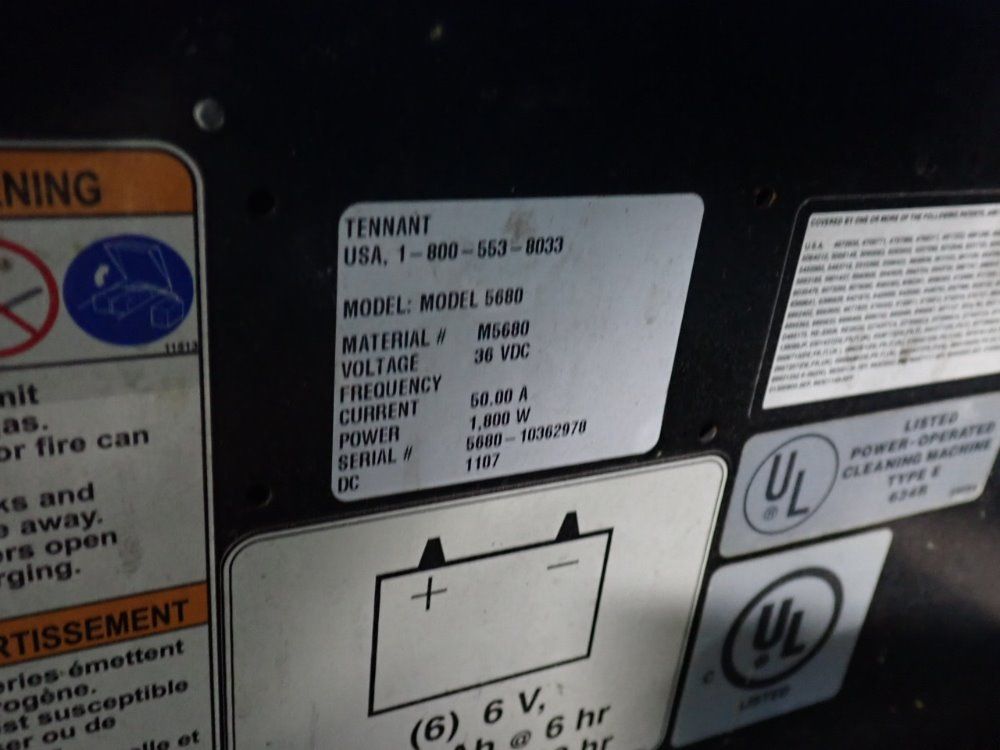 Tennant 36" Floor Scrubber - 5680