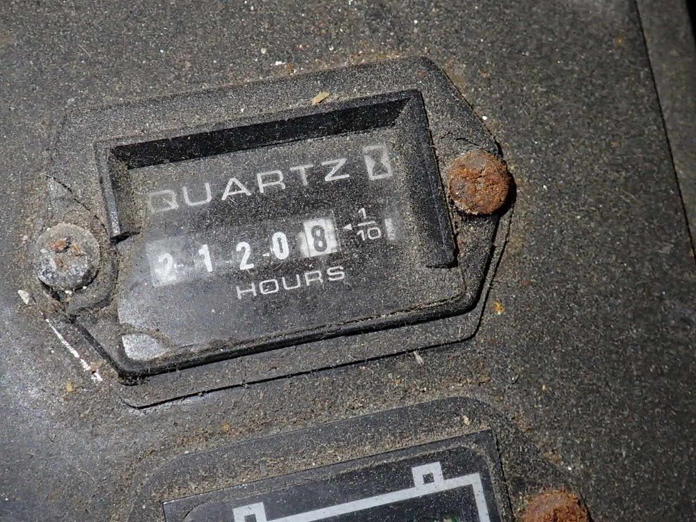 Tennant 36" Floor Scrubber - 5680