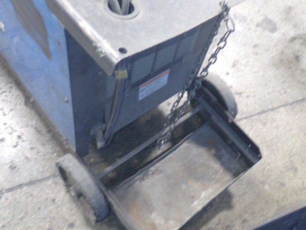 Miller Electric 450 Amps Welder - Deltaweld 452