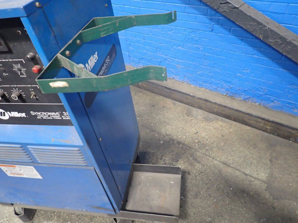 Miller Electric 350 Amps Welder - Syncrowave 350