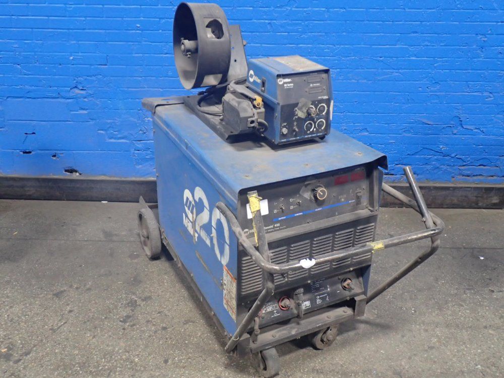 Miller Electric 450 Amps Welder - Deltaweld 452