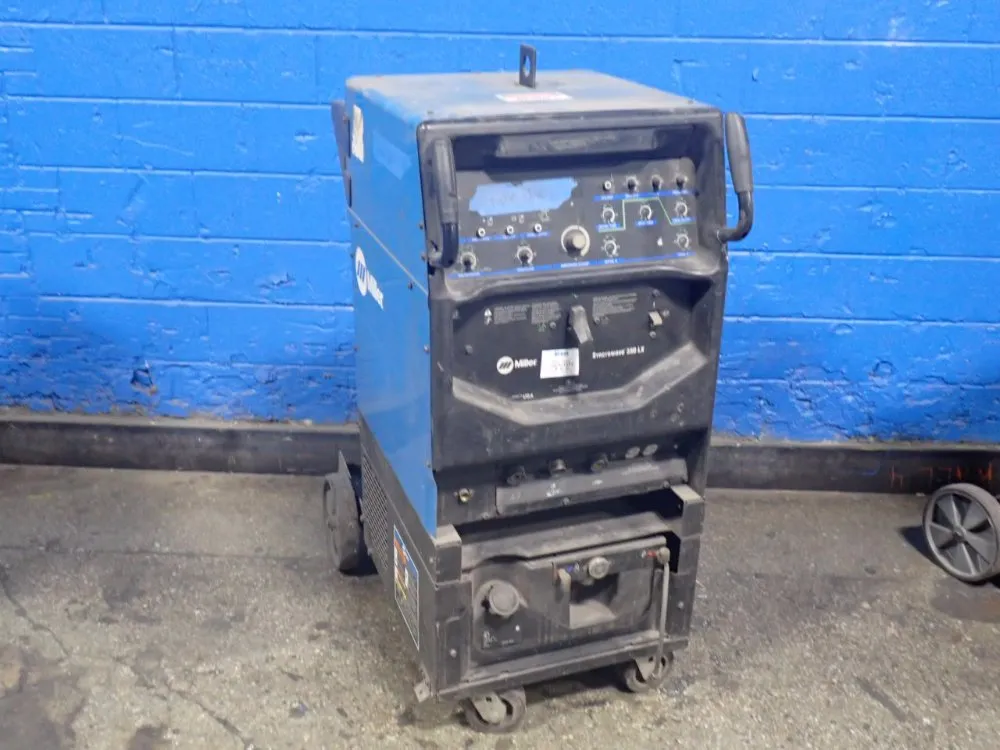 Miller Electric 400 Amps Welder - Syncrowave 350 Lx