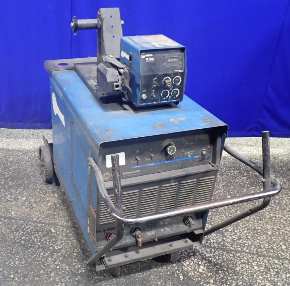 Miller Electric 650 Amps Welder - Deltaweld 652