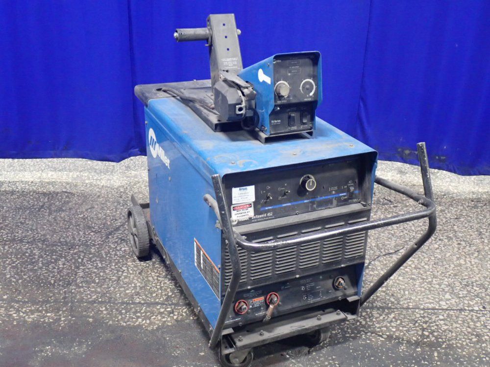 Miller Electric 450 Amps Welder - Deltaweld 452