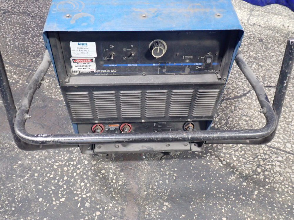 Miller Electric 450 Amps Welder - Deltaweld 452