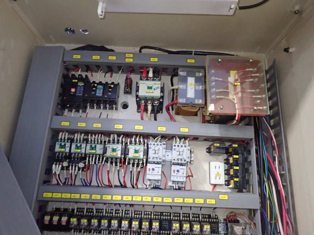 Kia Machine Tool 18" X 36" Cnc Vmc - V35