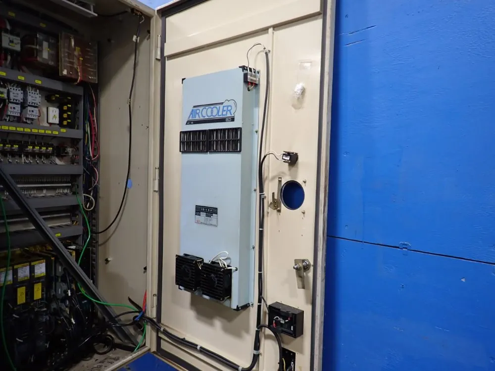 Kia Machine Tool 18" X 36" Cnc Vmc - V35