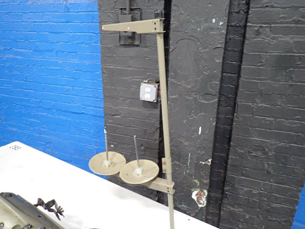 Singer 11" Sewing Machine - 457u135