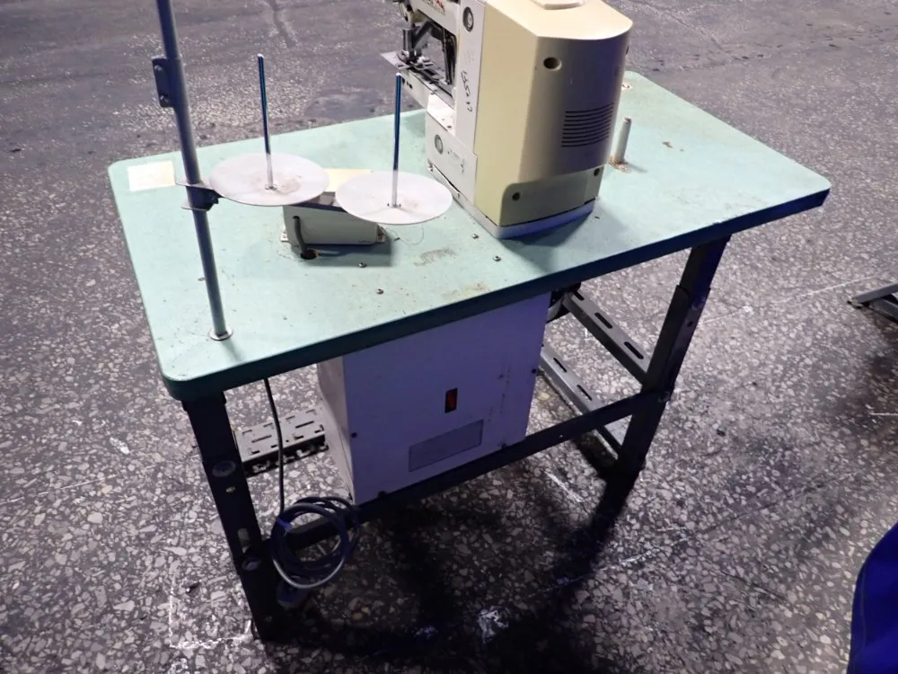 Juki 10" Throat Sewing Machine - Lk-1900