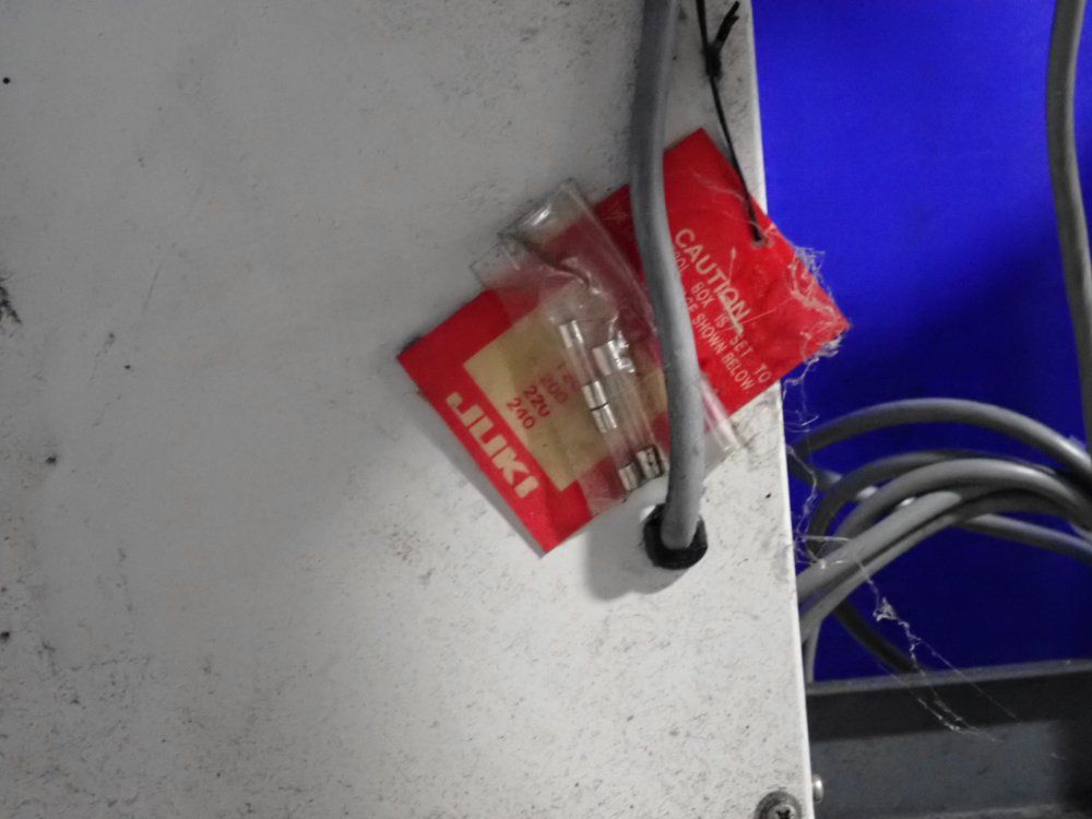 Juki 10" Throat Sewing Machine - Lk-1900